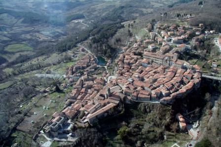 Santa Fiora, Veduta aerea