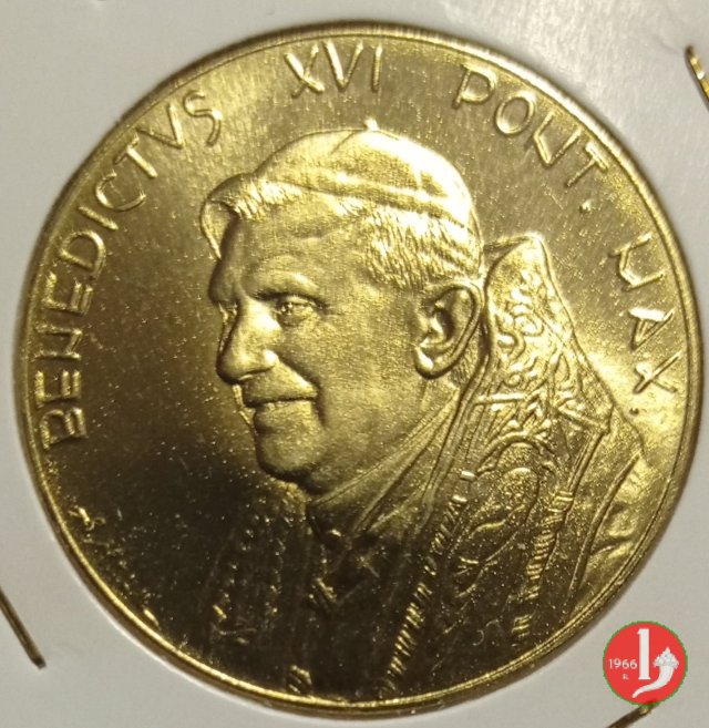 Piazza San Pietro 32mm 2005