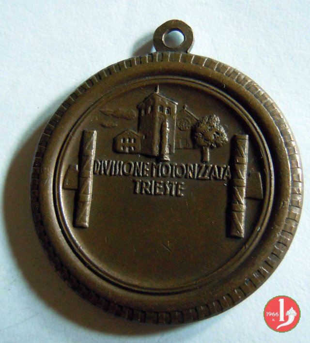 Divisione Motorizzata Trieste -C33 1940