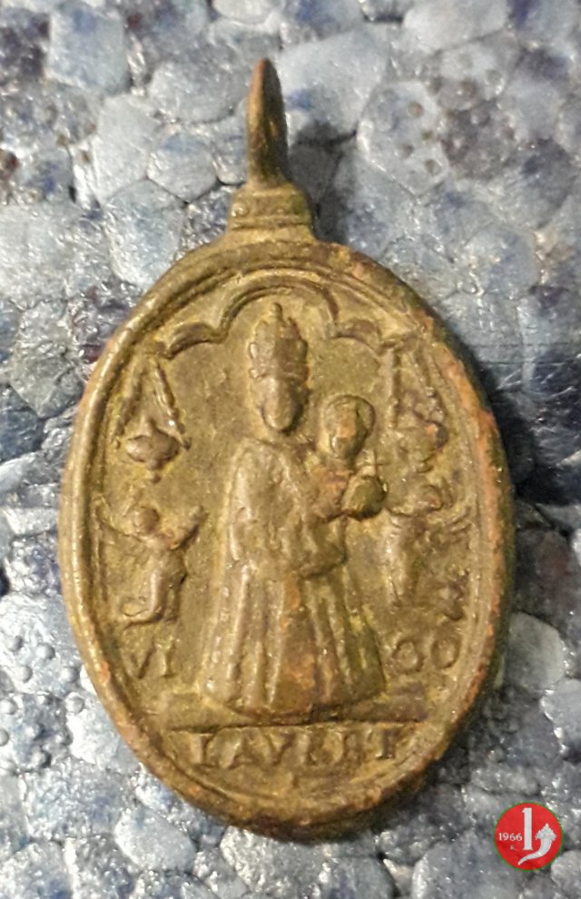 Madonna di Loreto e S. Carlo con Crocifisso 1700